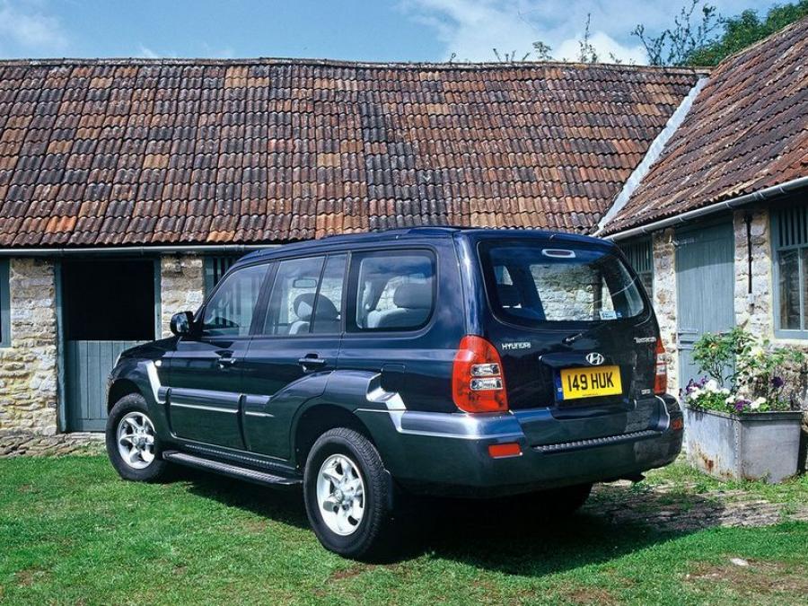  Hyundai Terracan 2004 года  (UK) (фото 2 из 3)